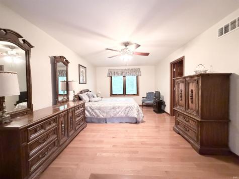 20711 Windrush Court South Bend IN 46614