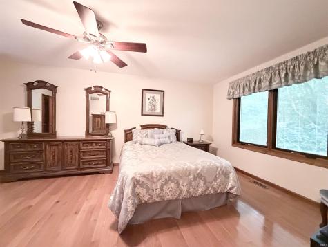 20711 Windrush Court South Bend IN 46614