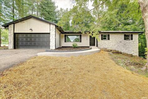 4290 W Crestwood Drive Bloomington IN 47404
