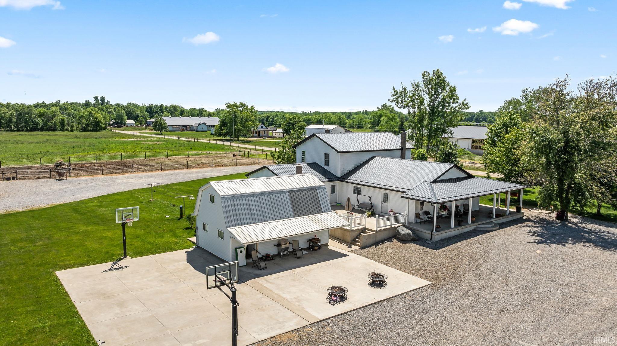 4160 S 600 East Road Hamilton IN 46742