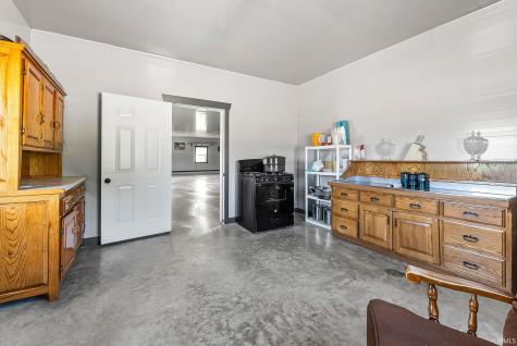 4160 S 600 East Road Hamilton IN 46742
