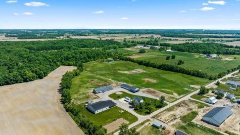 4160 S 600 East Road Hamilton IN 46742