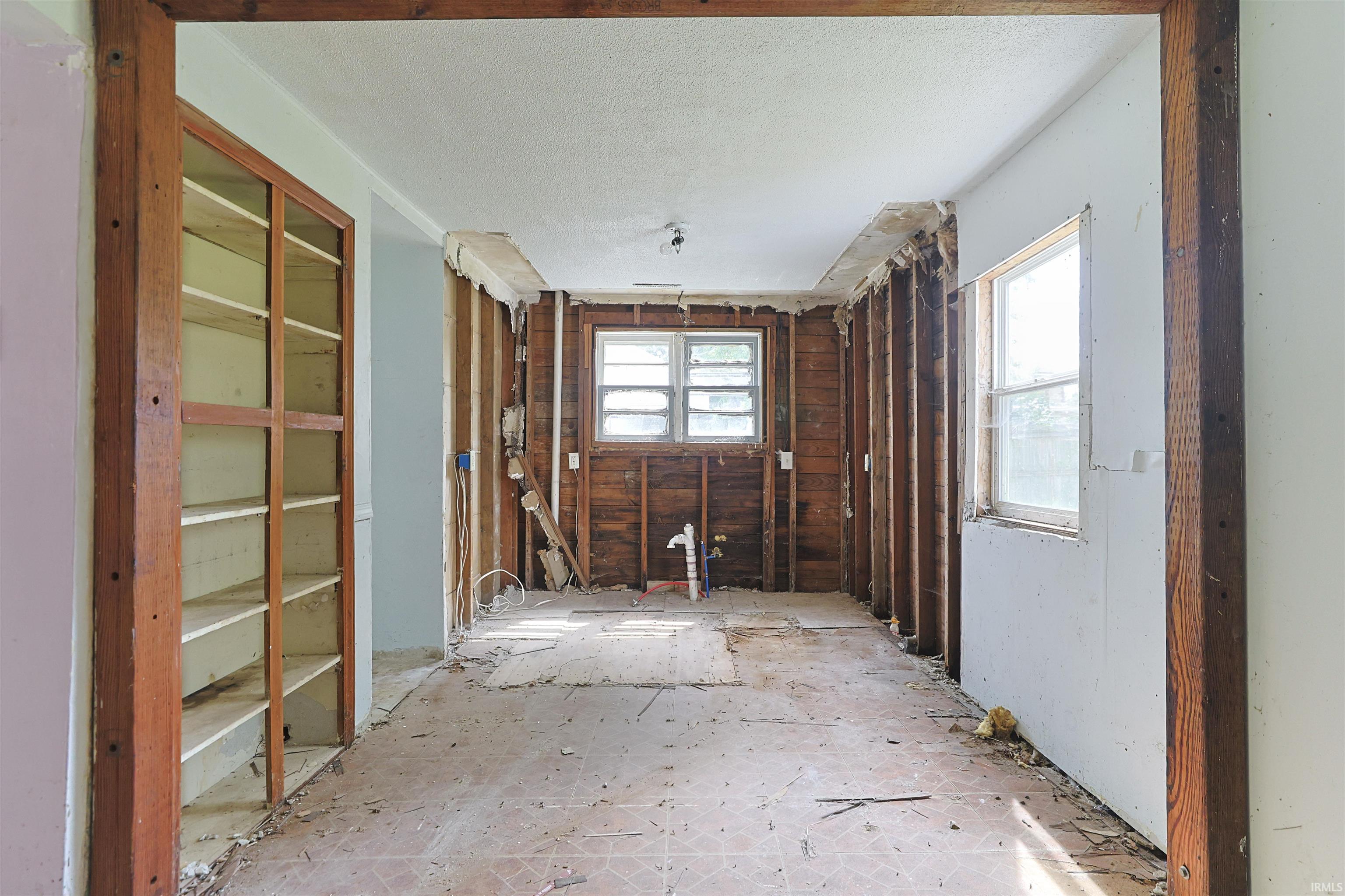 111 N Grand Street Lakeville IN 46536