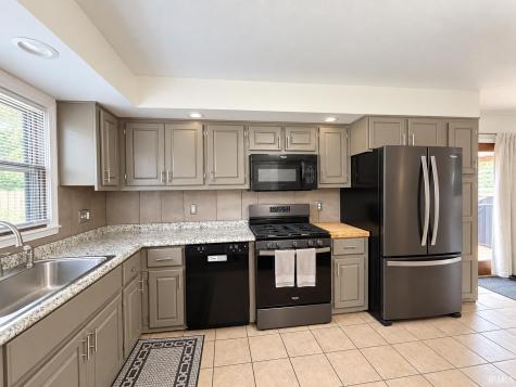 510 E Lowell Avenue Mishawaka IN 46545