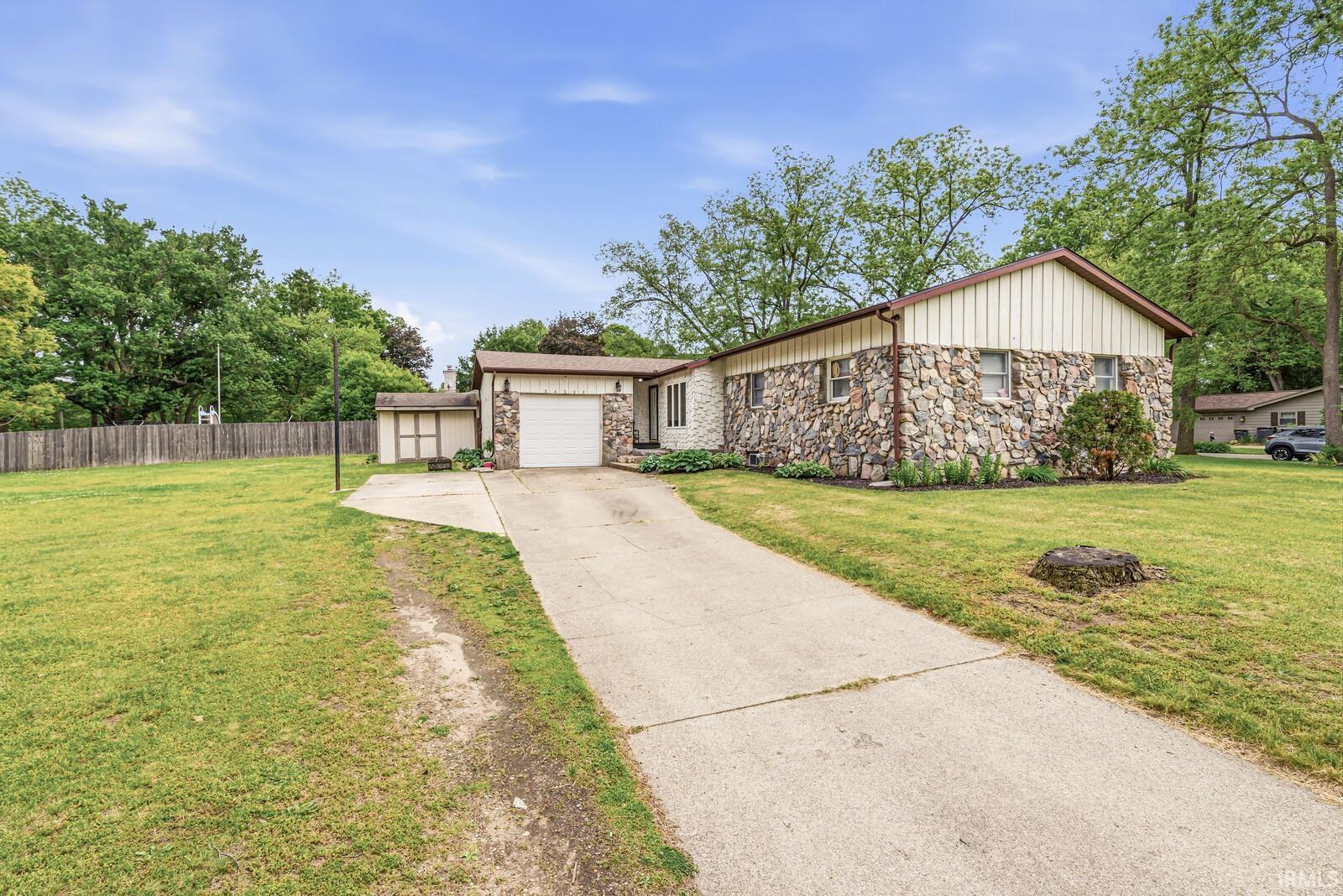 54522 Homeland Road Elkhart IN 46514