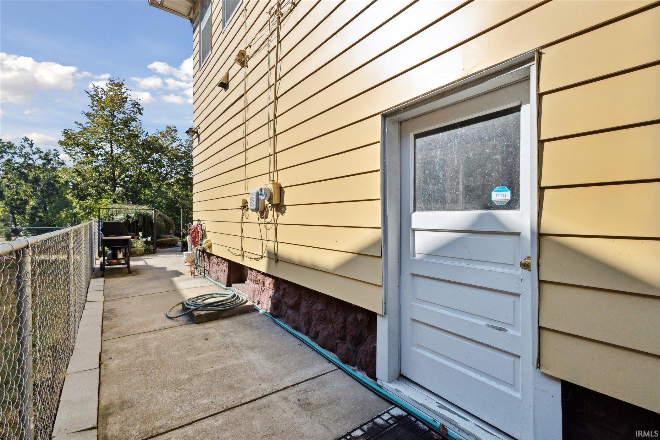 437 E Beardsley Avenue Elkhart IN 46514