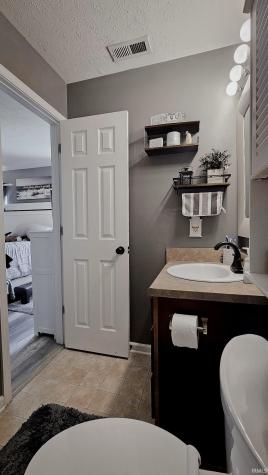 5827 Granite Drive Anderson IN 46013