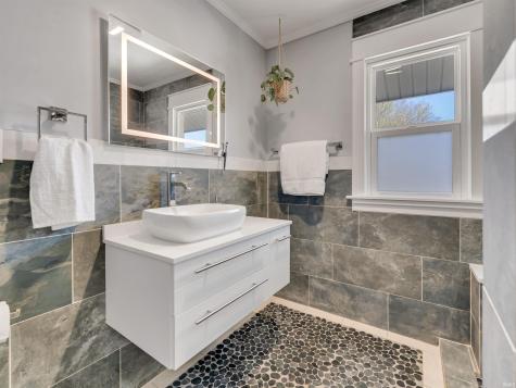 2526 S Wayne Avenue Fort Wayne IN 46807