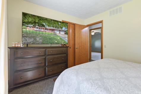 2787 E Cherry Lane Marion IN 46953