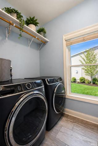 116 N Ashton Lane Valparaiso IN 46385