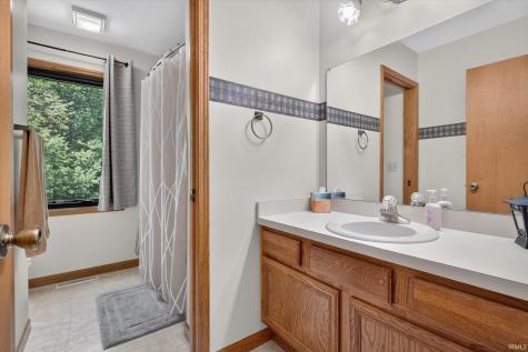 51976 Westwood Forest Drive South Bend IN 46628
