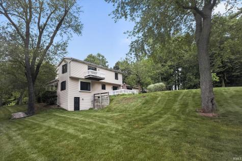 51976 Westwood Forest Drive South Bend IN 46628
