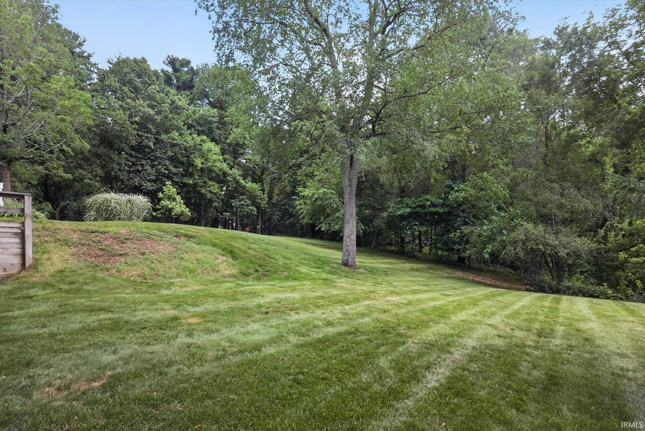 51976 Westwood Forest Drive South Bend IN 46628