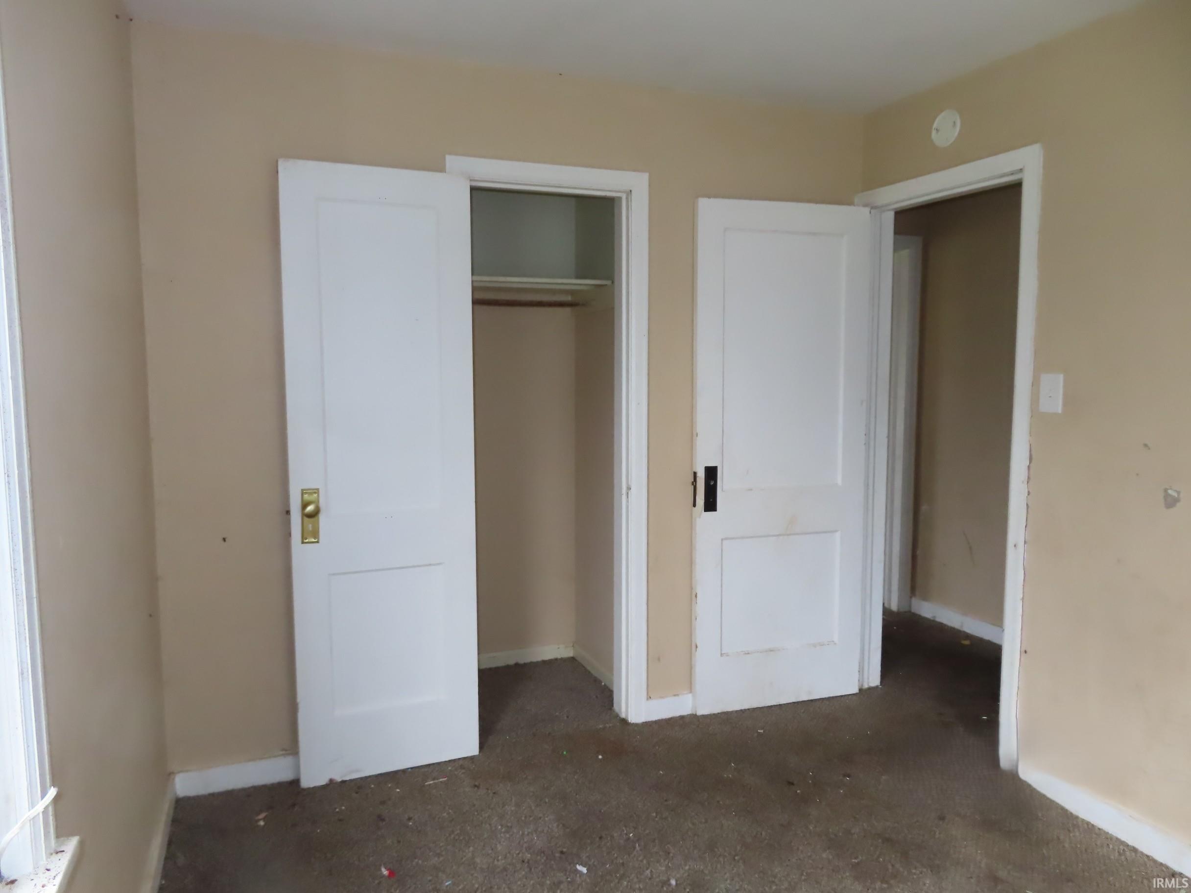 2824 Calhoun Street South Bend IN 46628