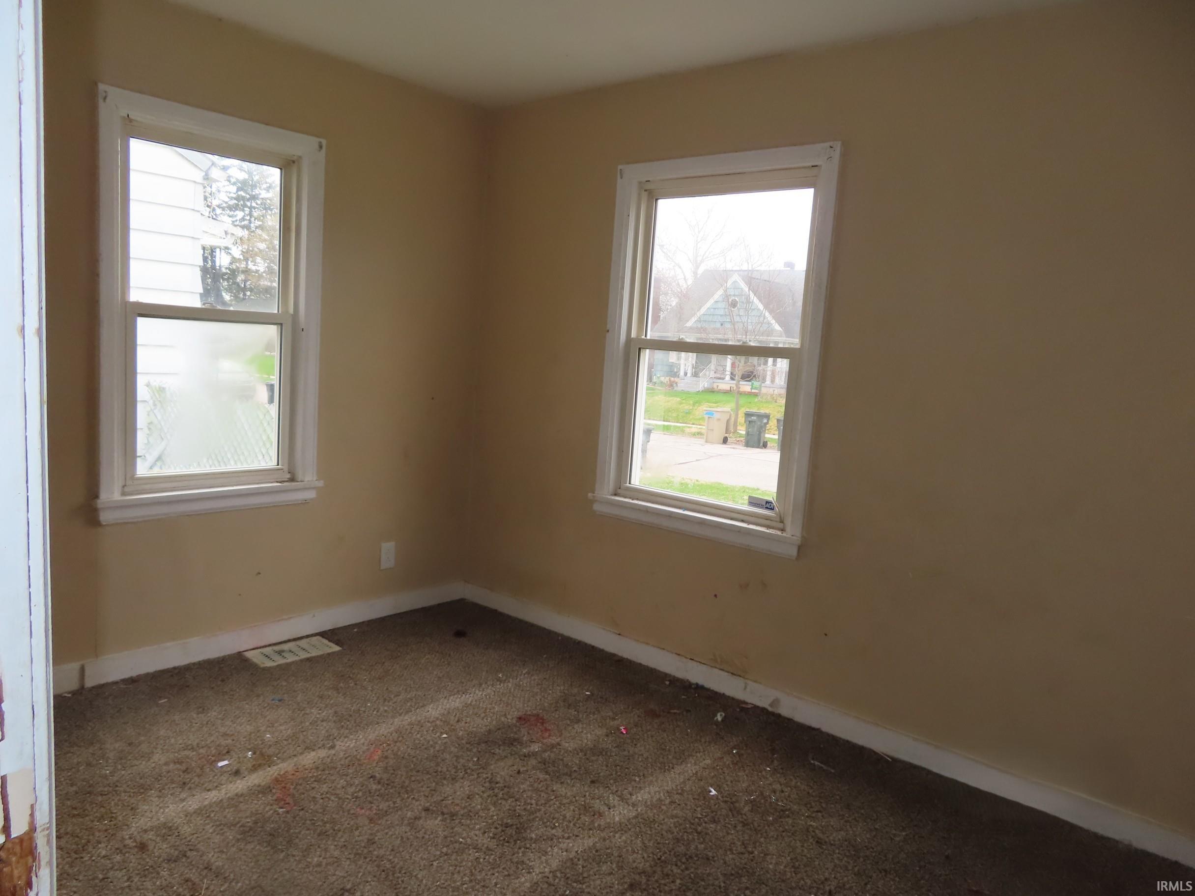 2824 Calhoun Street South Bend IN 46628