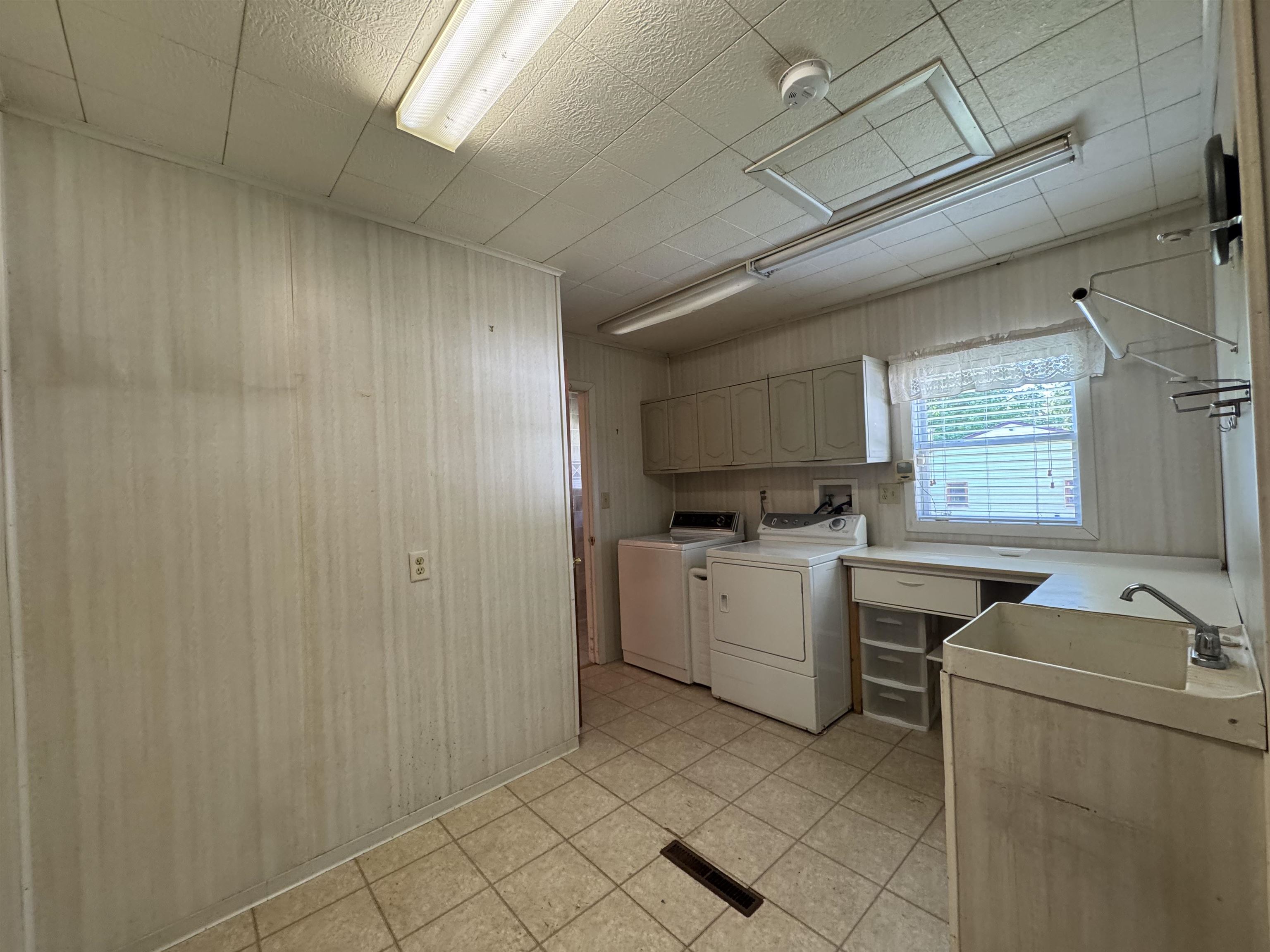 1430 Mcpherson Street Elkhart IN 46514