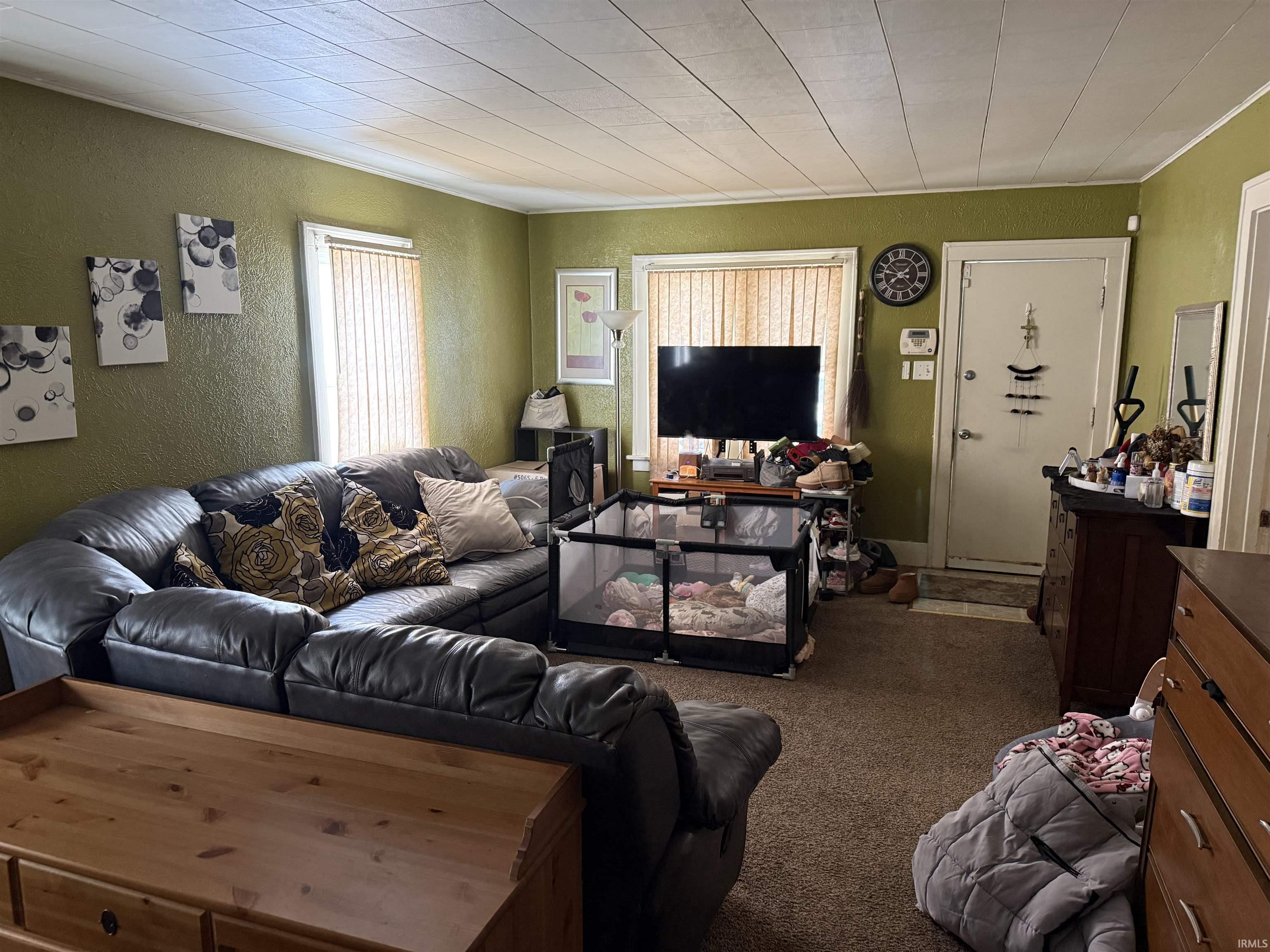 1922 Bergan Street South Bend IN 46628