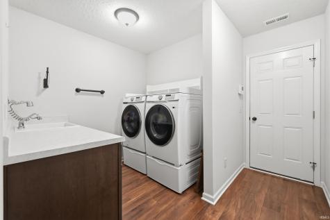 14399 Verona Lakes Passage Fort Wayne IN 46814
