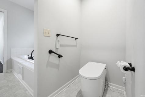 14399 Verona Lakes Passage Fort Wayne IN 46814