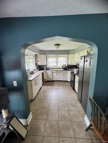 715 N Cavin Street Ligonier IN 46767