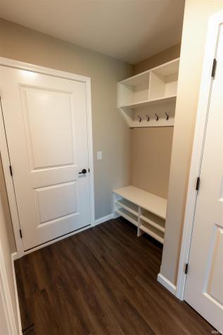 12749 Towcester Court Fort Wayne IN 46818