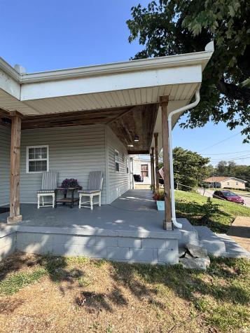 104 N Posey Street Salem IN 47167