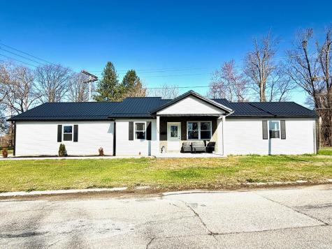 103 E Warren Street Mitchell IN 47446