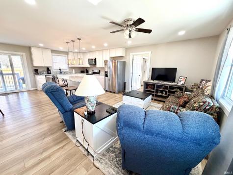 103 E Warren Street Mitchell IN 47446
