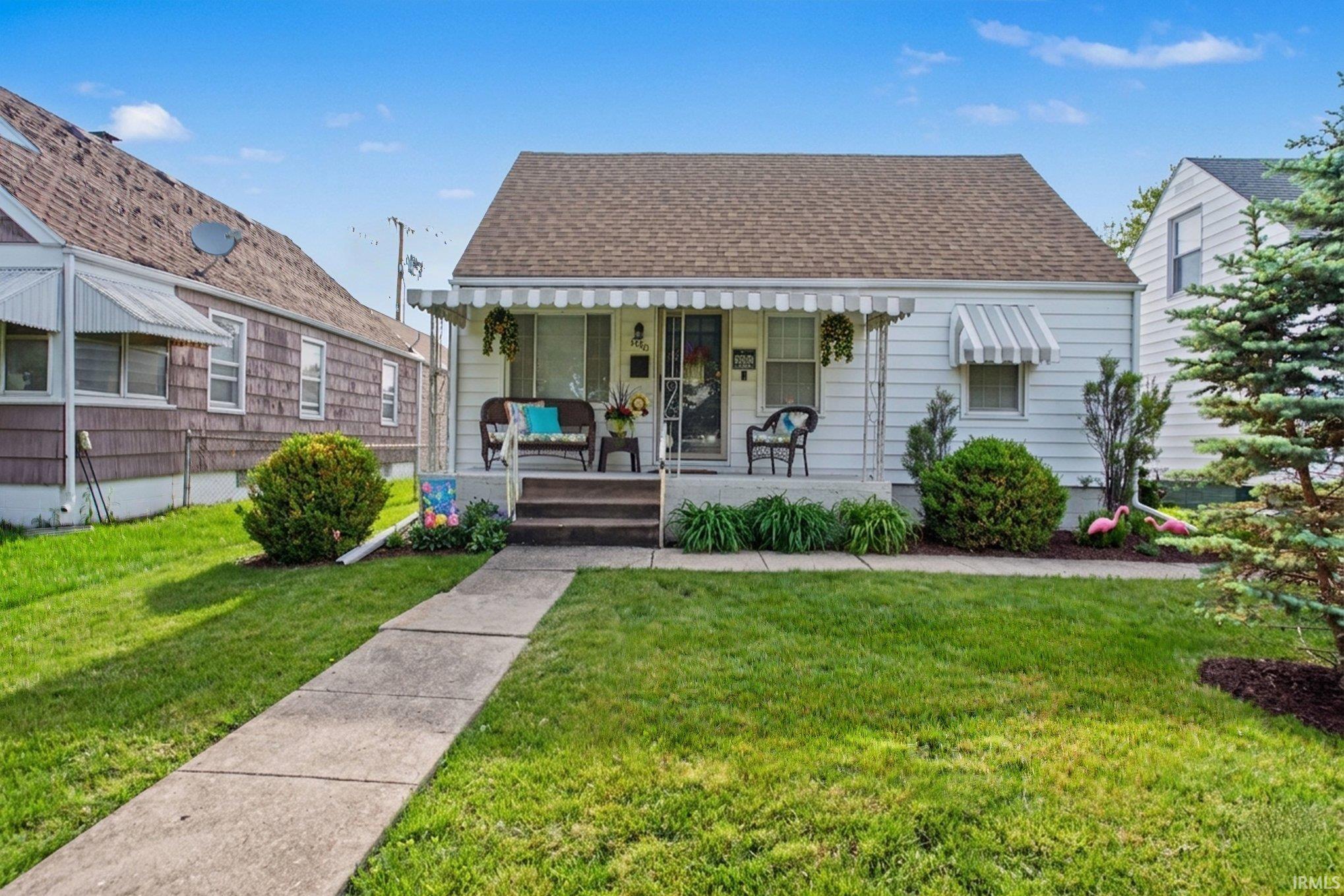 830 S Falcon Street South Bend IN 46619