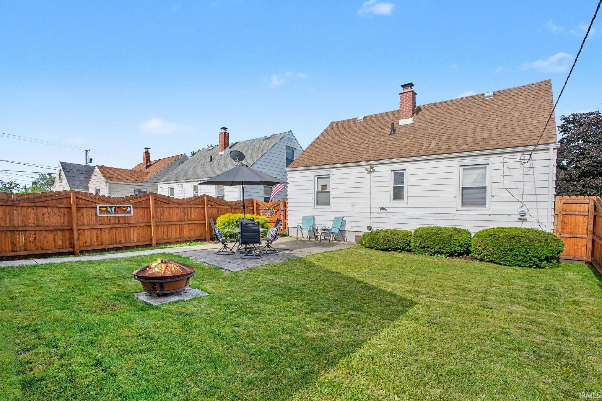 830 S Falcon Street South Bend IN 46619