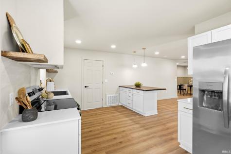 2524 Diefenbach Road Evansville IN 47720