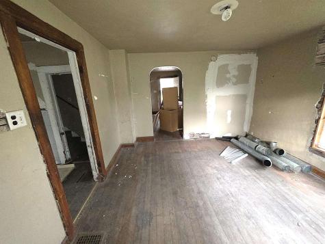 518 Johnson Street South Bend IN 46628