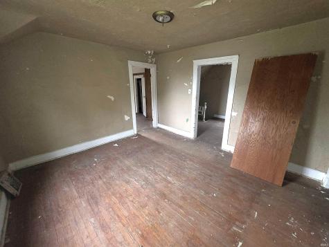 518 Johnson Street South Bend IN 46628