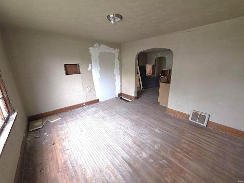 518 Johnson Street South Bend IN 46628