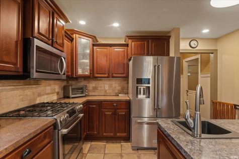 21816 Locust Bend Court South Bend IN 46628