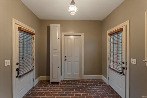 21816 Locust Bend Court South Bend IN 46628