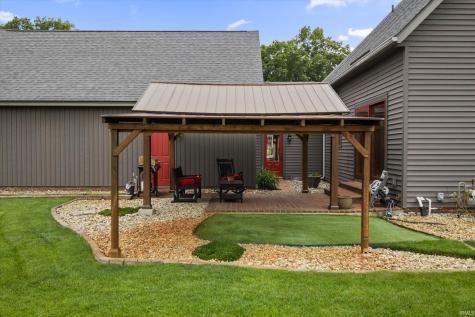 21816 Locust Bend Court South Bend IN 46628