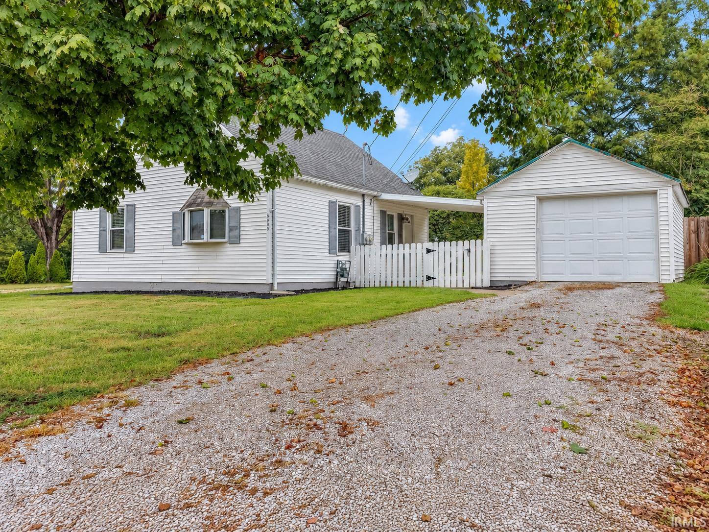 8640 Old Blairsville Road Wadesville IN 47638