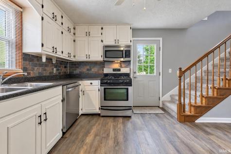 8640 Old Blairsville Road Wadesville IN 47638