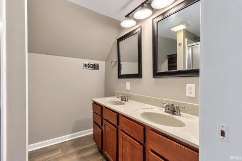 8640 Old Blairsville Road Wadesville IN 47638