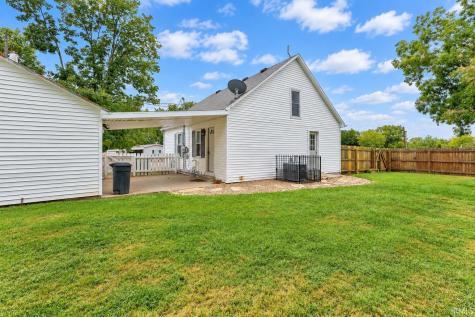 8640 Old Blairsville Road Wadesville IN 47638