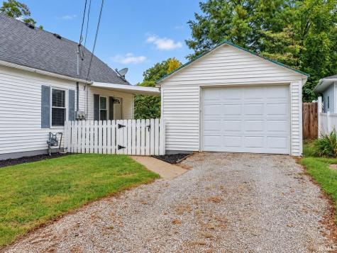 8640 Old Blairsville Road Wadesville IN 47638