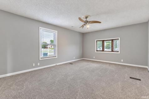 8640 Old Blairsville Road Wadesville IN 47638