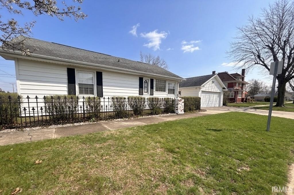 76 W John Street Knox IN 46534
