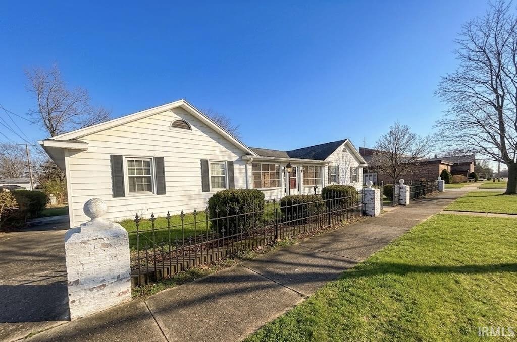 76 W John Street Knox IN 46534