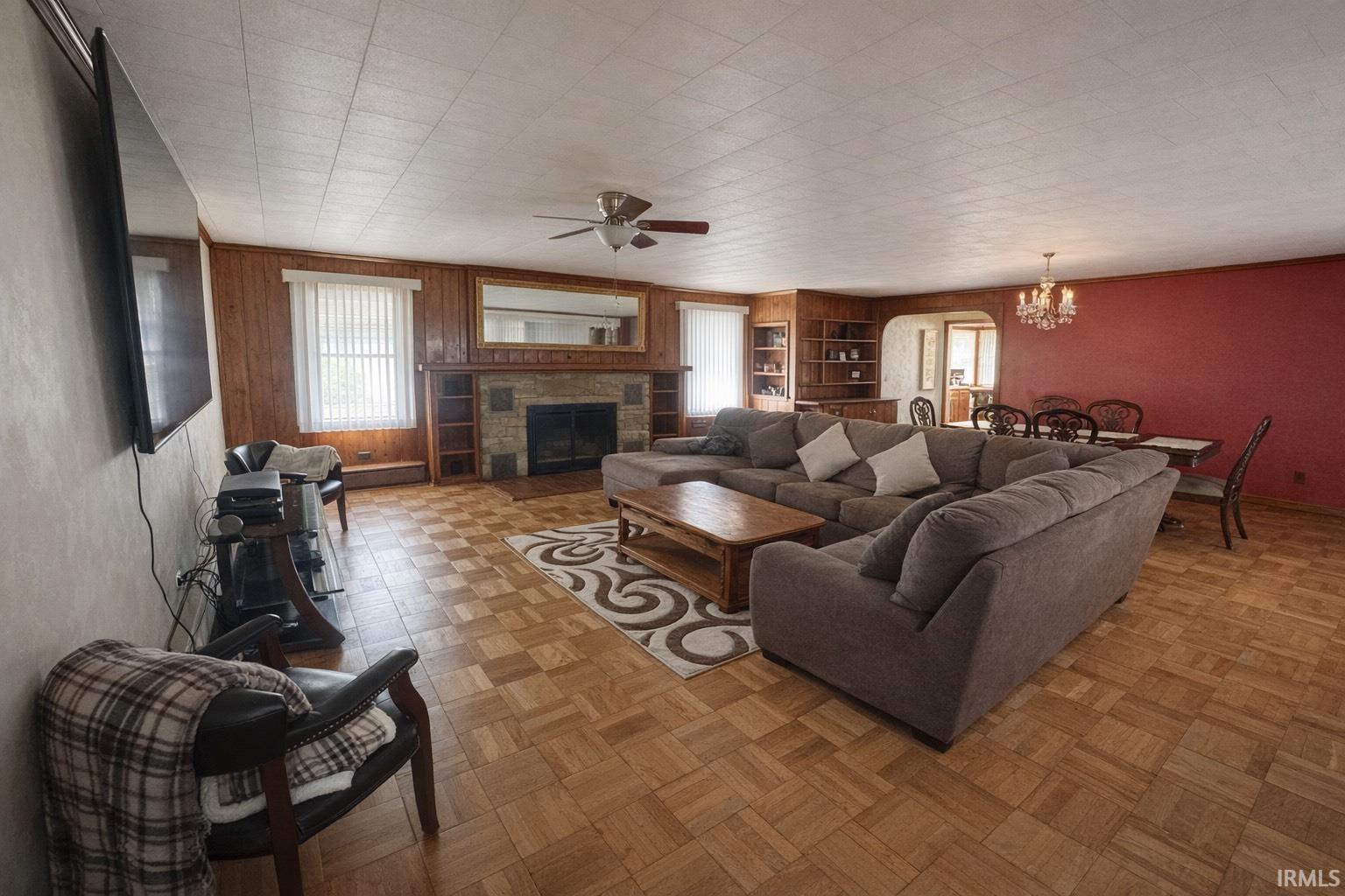 76 W John Street Knox IN 46534