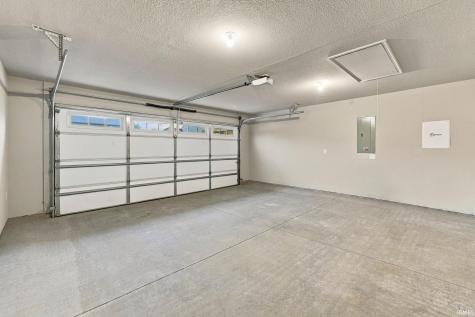 17330 Fett Drive Fort Wayne IN 46748