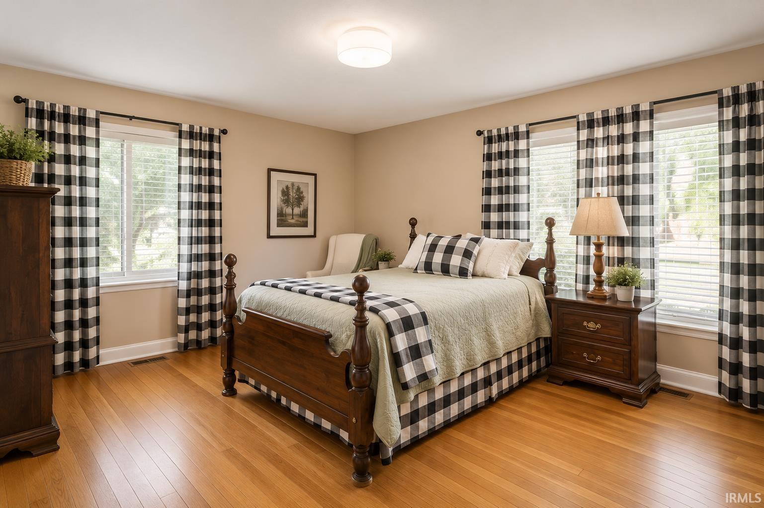 822 Oak Ridge Drive South Bend IN 46617