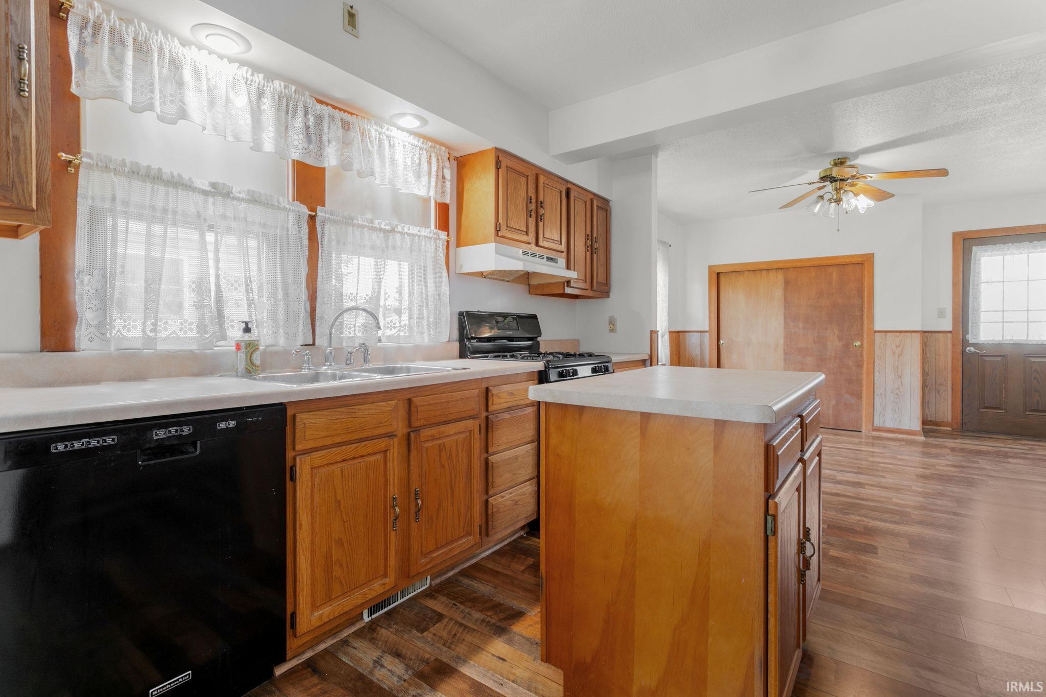 1104 W 8th Street Mishawaka IN 46544