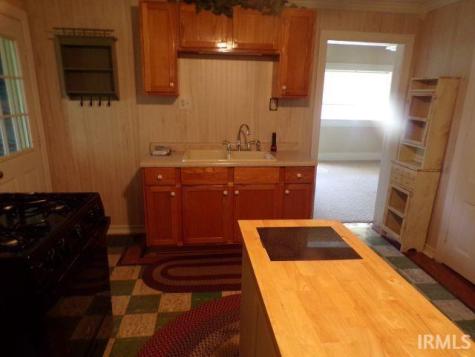 504 S Walnut Street Hartford City IN 47348